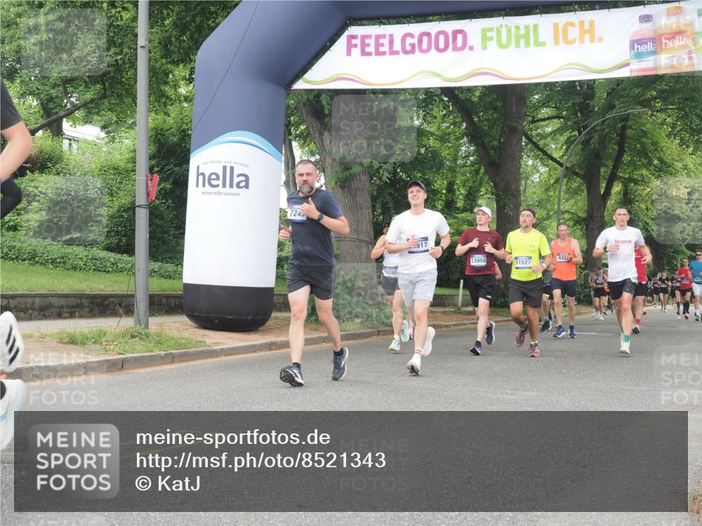 29.06.2025 - hella hamburg halbmarathon KatJ http://msf.ph/oto/8521343 29.06.2025 10:50:06 Zwischen KM18-KM19 1427, 7243 meine-sportfotos.de