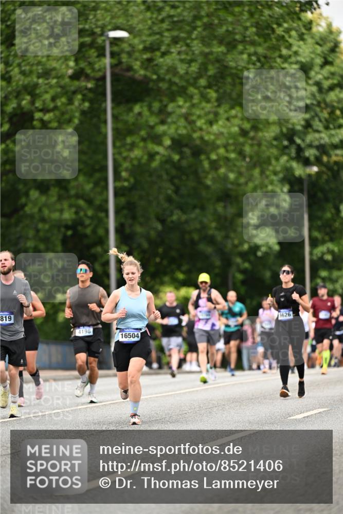 29.06.2025 - hella hamburg halbmarathon Dr. Thomas Lammeyer http://msf.ph/oto/8521406 29.06.2025 10:34:21 Kennedybrücke 1063, 1230, 1661, 2901, 3524, 3573, 4198, 4575, 4819, 6598, 6626, 8048, 10322, 10880 meine-sportfotos.de