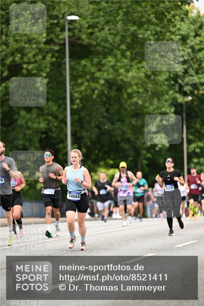 29.06.2025 - hella hamburg halbmarathon Dr. Thomas Lammeyer http://msf.ph/oto/8521411 29.06.2025 10:34:21 Kennedybrücke 1063, 1230, 1661, 2901, 3524, 3573, 4198, 4575, 4819, 6598, 6626, 8048, 10322, 10880 meine-sportfotos.de