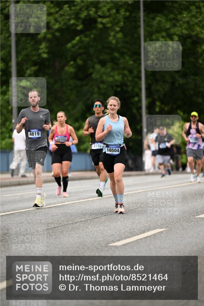 29.06.2025 - hella hamburg halbmarathon Dr. Thomas Lammeyer http://msf.ph/oto/8521464 29.06.2025 10:34:22 Kennedybrücke 1063, 1230, 1661, 2901, 3524, 3573, 4198, 4575, 4819, 6598, 6626, 8048, 10322, 10880 meine-sportfotos.de