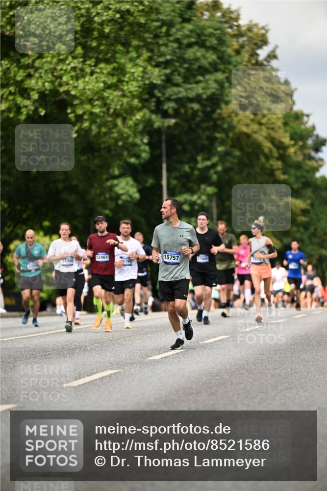 29.06.2025 - hella hamburg halbmarathon Dr. Thomas Lammeyer http://msf.ph/oto/8521586 29.06.2025 10:34:26 Kennedybrücke 1063, 1230, 2302, 2901, 3524, 3573, 4198, 4575, 4819, 6626, 7517, 8048, 9095, 10322, 10880, 10996 meine-sportfotos.de