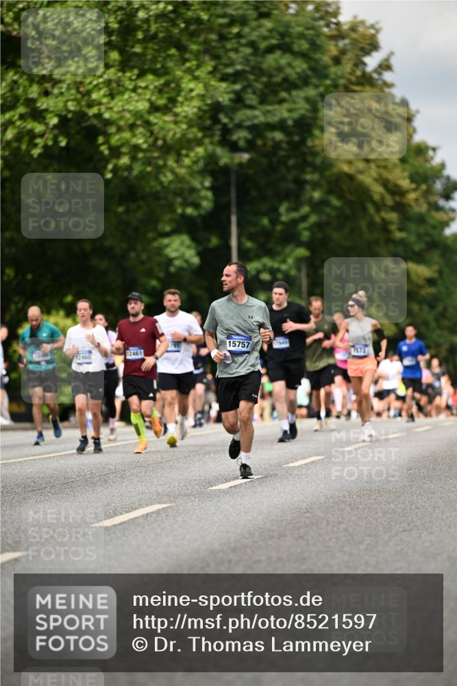 29.06.2025 - hella hamburg halbmarathon Dr. Thomas Lammeyer http://msf.ph/oto/8521597 29.06.2025 10:34:26 Kennedybrücke 1063, 1230, 2302, 2901, 3524, 3573, 4198, 4575, 4819, 6626, 7517, 8048, 9095, 10322, 10880, 10996 meine-sportfotos.de