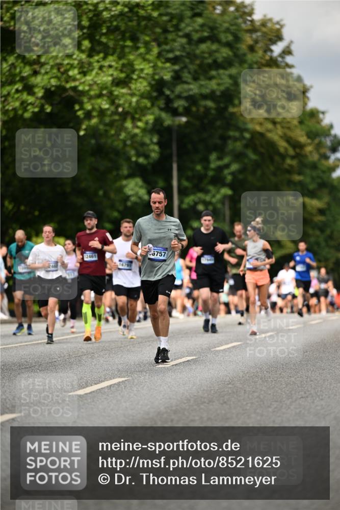 29.06.2025 - hella hamburg halbmarathon Dr. Thomas Lammeyer http://msf.ph/oto/8521625 29.06.2025 10:34:26 Kennedybrücke 1063, 1230, 2302, 2901, 3524, 3573, 4198, 4575, 4819, 6626, 7517, 8048, 9095, 10322, 10880, 10996 meine-sportfotos.de