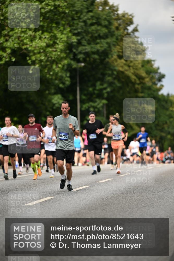 29.06.2025 - hella hamburg halbmarathon Dr. Thomas Lammeyer http://msf.ph/oto/8521643 29.06.2025 10:34:27 Kennedybrücke 1063, 2302, 3524, 3573, 4198, 4575, 4819, 6626, 7517, 8048, 9095, 10322, 10880, 10996 meine-sportfotos.de