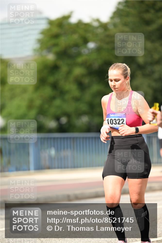 29.06.2025 - hella hamburg halbmarathon Dr. Thomas Lammeyer http://msf.ph/oto/8521745 29.06.2025 10:34:31 Kennedybrücke 1063, 2302, 3524, 3573, 4198, 4819, 6556, 6626, 7517, 8048, 9095, 9830, 10322, 10996 meine-sportfotos.de