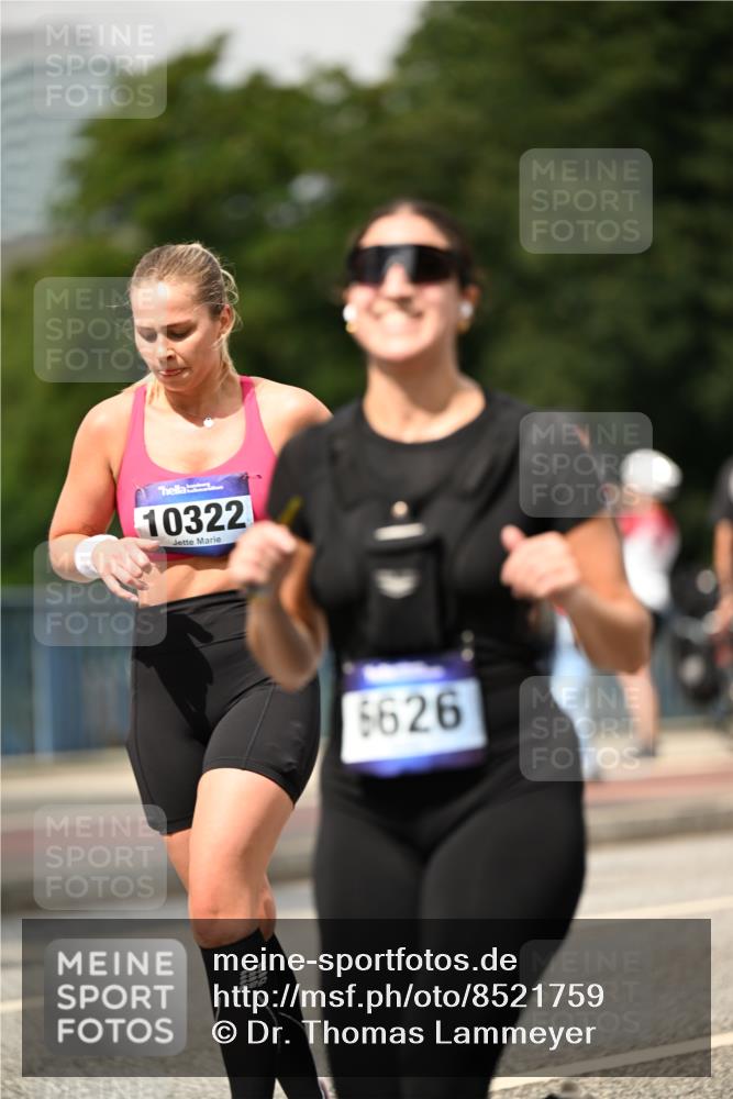 29.06.2025 - hella hamburg halbmarathon Dr. Thomas Lammeyer http://msf.ph/oto/8521759 29.06.2025 10:34:31 Kennedybrücke 1063, 2302, 3524, 3573, 4198, 4819, 6556, 6626, 7517, 8048, 9095, 9830, 10322, 10996 meine-sportfotos.de