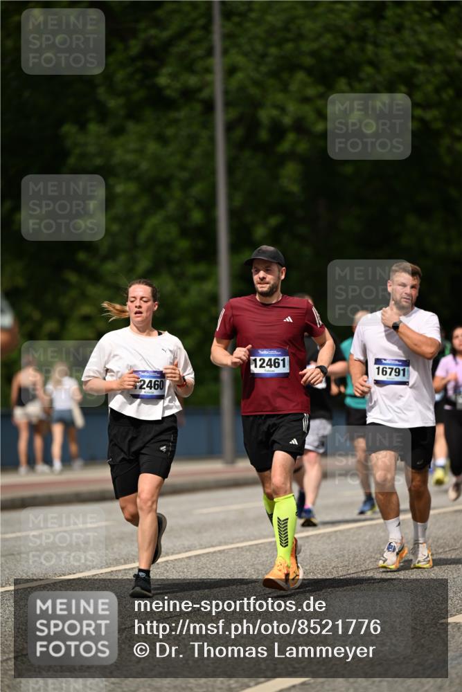 29.06.2025 - hella hamburg halbmarathon Dr. Thomas Lammeyer http://msf.ph/oto/8521776 29.06.2025 10:34:33 Kennedybrücke 2302, 3524, 3573, 4198, 4819, 6556, 6626, 7517, 9095, 9830, 10322, 10996 meine-sportfotos.de