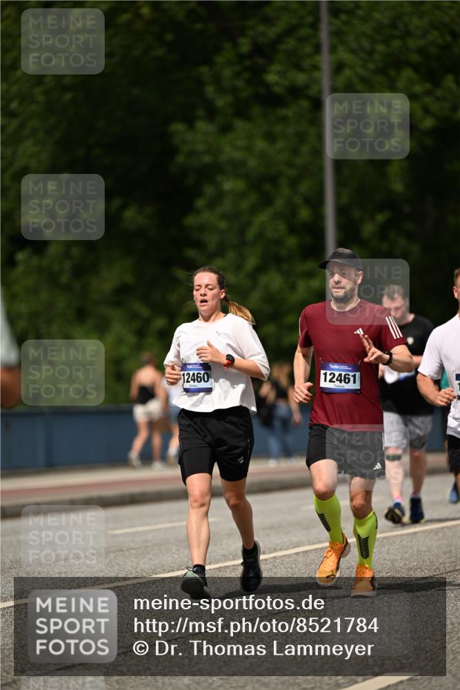 29.06.2025 - hella hamburg halbmarathon Dr. Thomas Lammeyer http://msf.ph/oto/8521784 29.06.2025 10:34:33 Kennedybrücke 2302, 3524, 3573, 4198, 4819, 6556, 6626, 7517, 9095, 9830, 10322, 10996 meine-sportfotos.de
