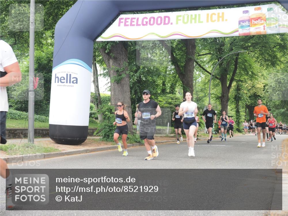 29.06.2025 - hella hamburg halbmarathon KatJ http://msf.ph/oto/8521929 29.06.2025 10:50:21 Zwischen KM18-KM19 2424, 3919, 7290, 7453, 7717 meine-sportfotos.de