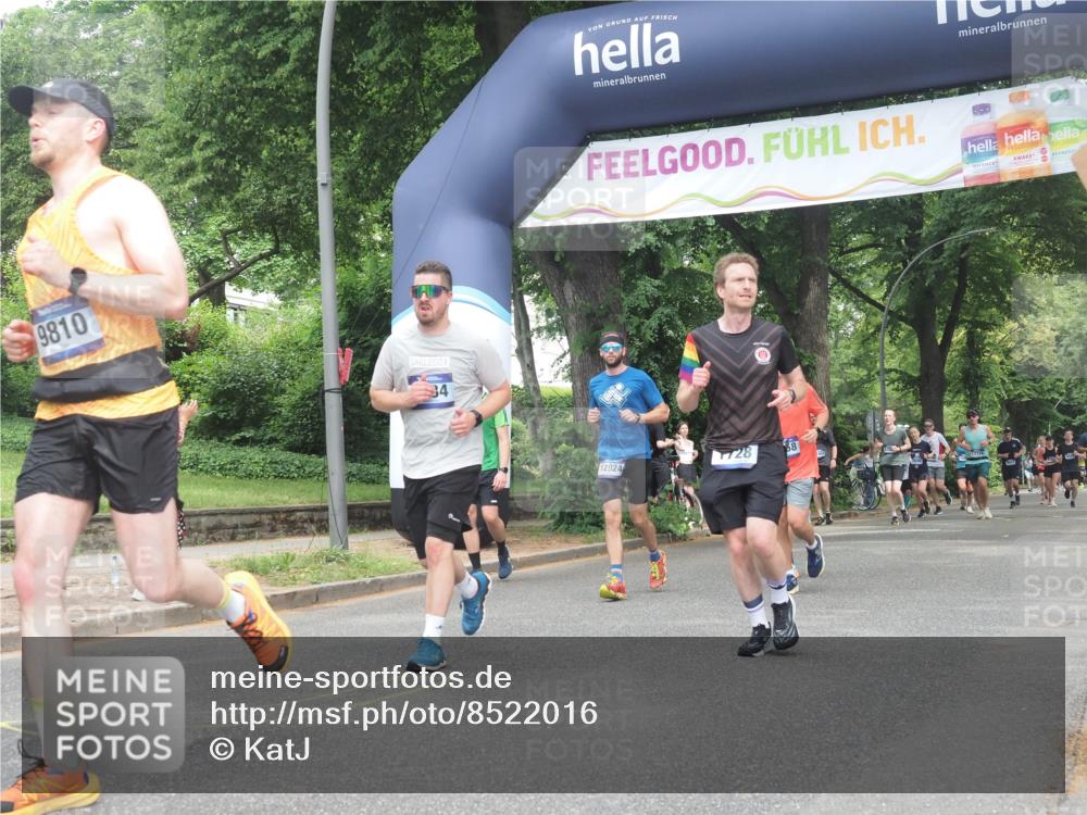 29.06.2025 - hella hamburg halbmarathon KatJ http://msf.ph/oto/8522016 29.06.2025 11:00:09 Zwischen KM18-KM19 1728, 3513, 7158, 7460, 8484 meine-sportfotos.de