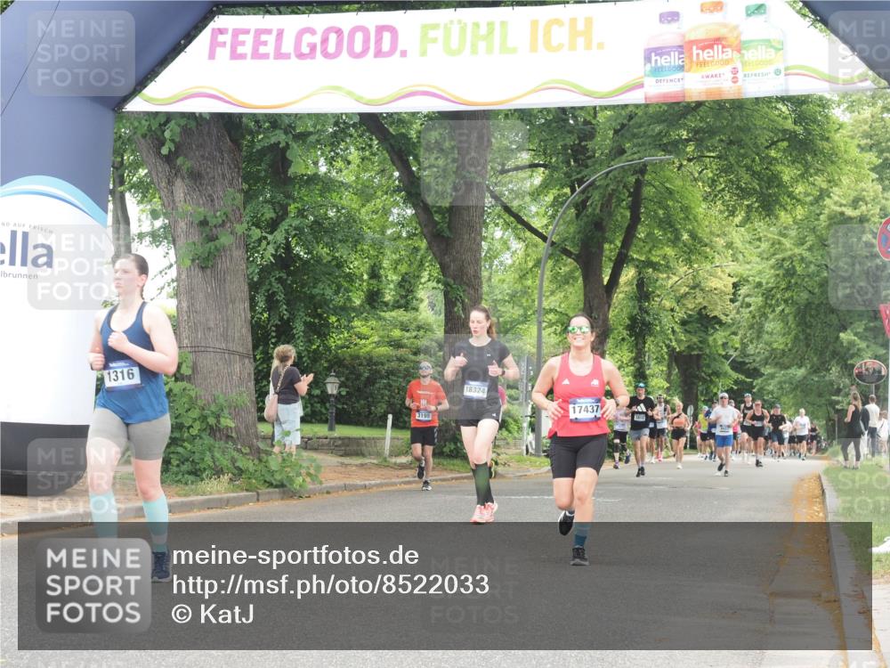 29.06.2025 - hella hamburg halbmarathon KatJ http://msf.ph/oto/8522033 29.06.2025 10:50:27 Zwischen KM18-KM19 1316, 3919 meine-sportfotos.de
