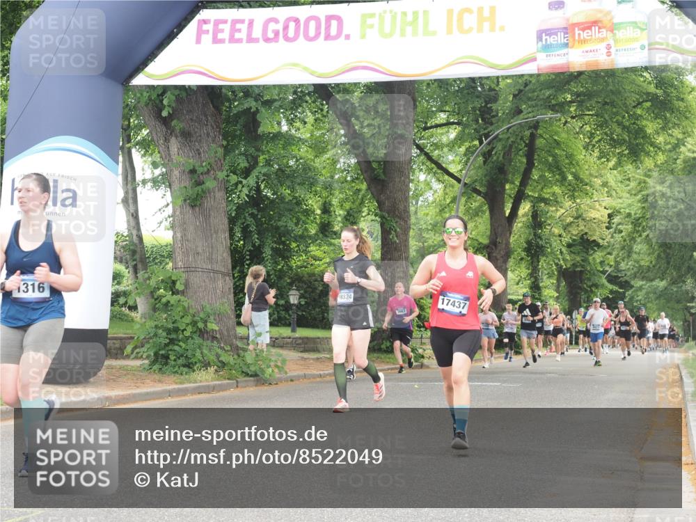 29.06.2025 - hella hamburg halbmarathon KatJ http://msf.ph/oto/8522049 29.06.2025 10:50:28 Zwischen KM18-KM19 1316, 3919 meine-sportfotos.de
