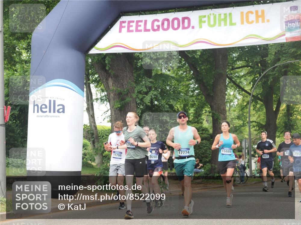 29.06.2025 - hella hamburg halbmarathon KatJ http://msf.ph/oto/8522099 29.06.2025 11:00:14 Zwischen KM18-KM19 1728, 2690, 3023, 3513, 7158, 8484 meine-sportfotos.de