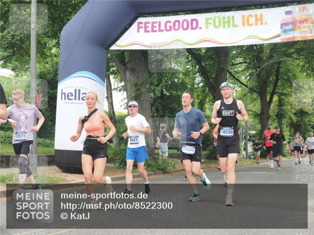 29.06.2025 - hella hamburg halbmarathon KatJ http://msf.ph/oto/8522300 29.06.2025 10:50:38 Zwischen KM18-KM19 2810, 3199, 3663, 4389, 5511, 8423 meine-sportfotos.de
