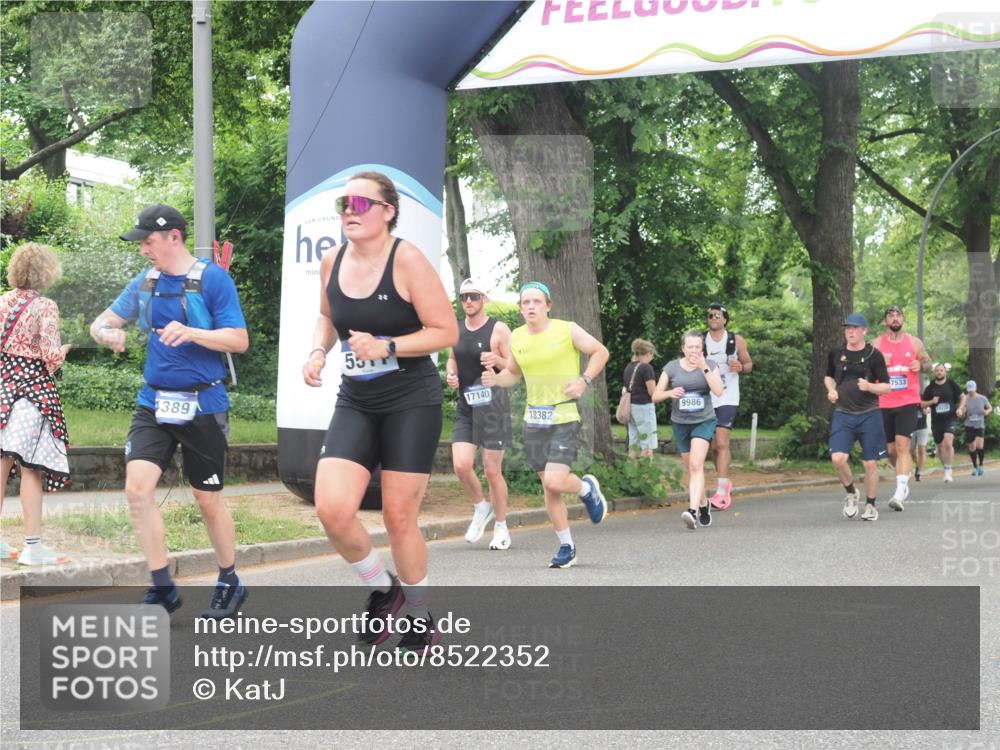 29.06.2025 - hella hamburg halbmarathon KatJ http://msf.ph/oto/8522352 29.06.2025 10:50:40 Zwischen KM18-KM19 2810, 3199, 3663, 4389, 5511, 8423 meine-sportfotos.de