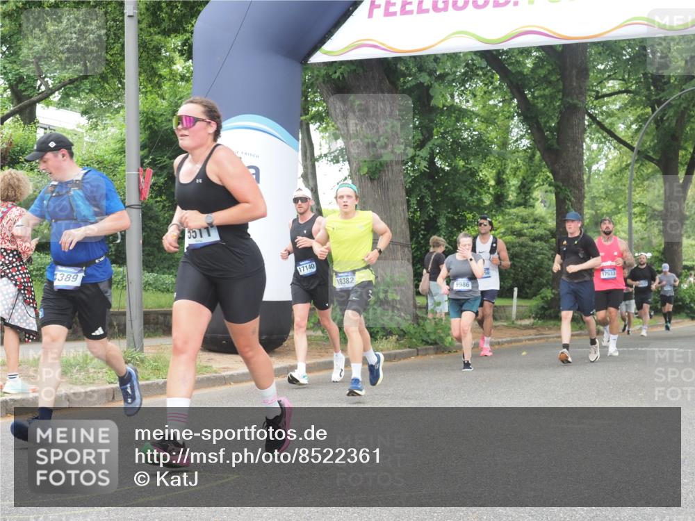 29.06.2025 - hella hamburg halbmarathon KatJ http://msf.ph/oto/8522361 29.06.2025 10:50:40 Zwischen KM18-KM19 2810, 3199, 3663, 4389, 5511, 8423 meine-sportfotos.de