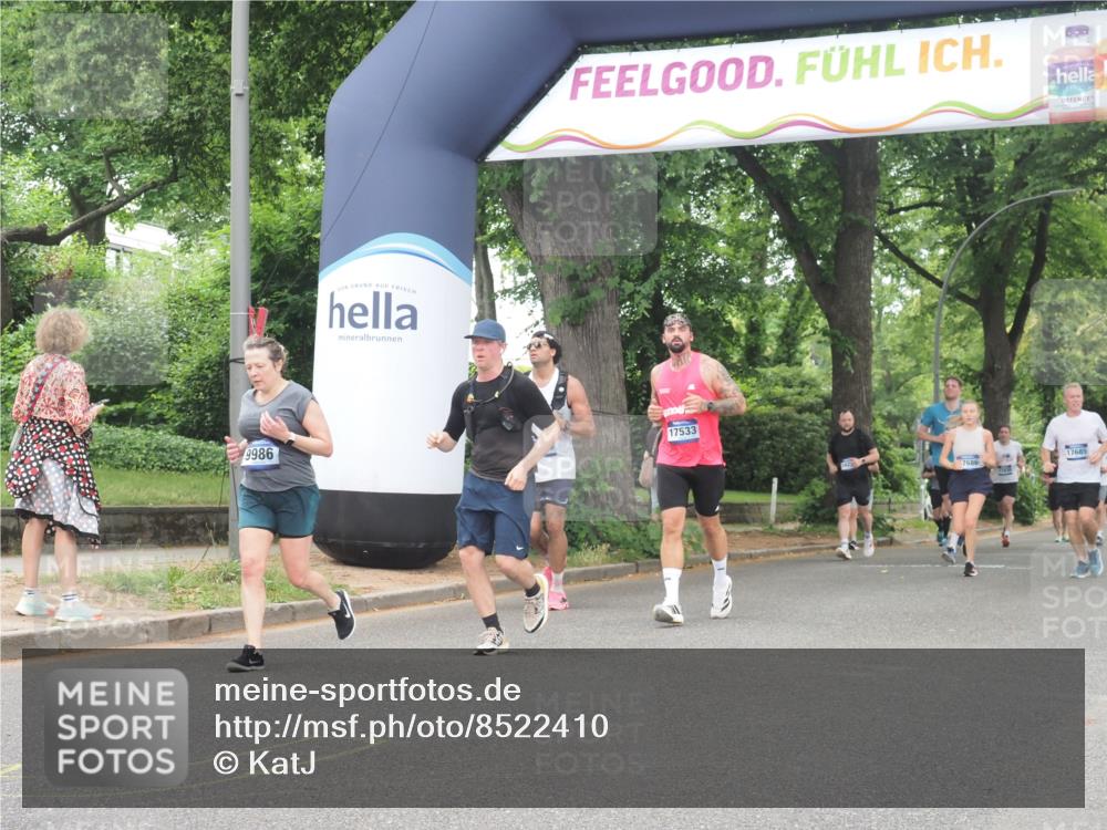 29.06.2025 - hella hamburg halbmarathon KatJ http://msf.ph/oto/8522410 29.06.2025 10:50:43 Zwischen KM18-KM19 2810, 4389, 5511, 8423 meine-sportfotos.de