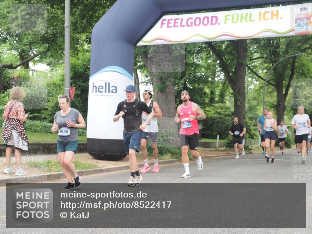 29.06.2025 - hella hamburg halbmarathon KatJ http://msf.ph/oto/8522417 29.06.2025 10:50:43 Zwischen KM18-KM19 2810, 4389, 5511, 8423 meine-sportfotos.de