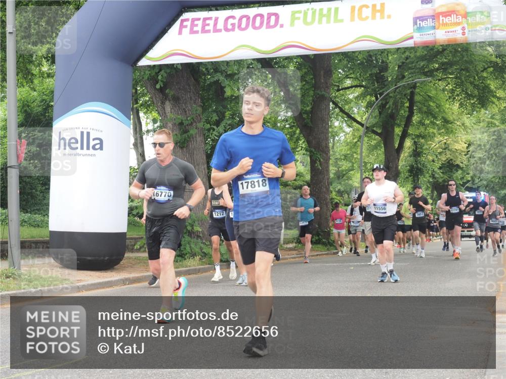 29.06.2025 - hella hamburg halbmarathon KatJ http://msf.ph/oto/8522656 29.06.2025 10:50:53 Zwischen KM18-KM19 1531, 4945 meine-sportfotos.de