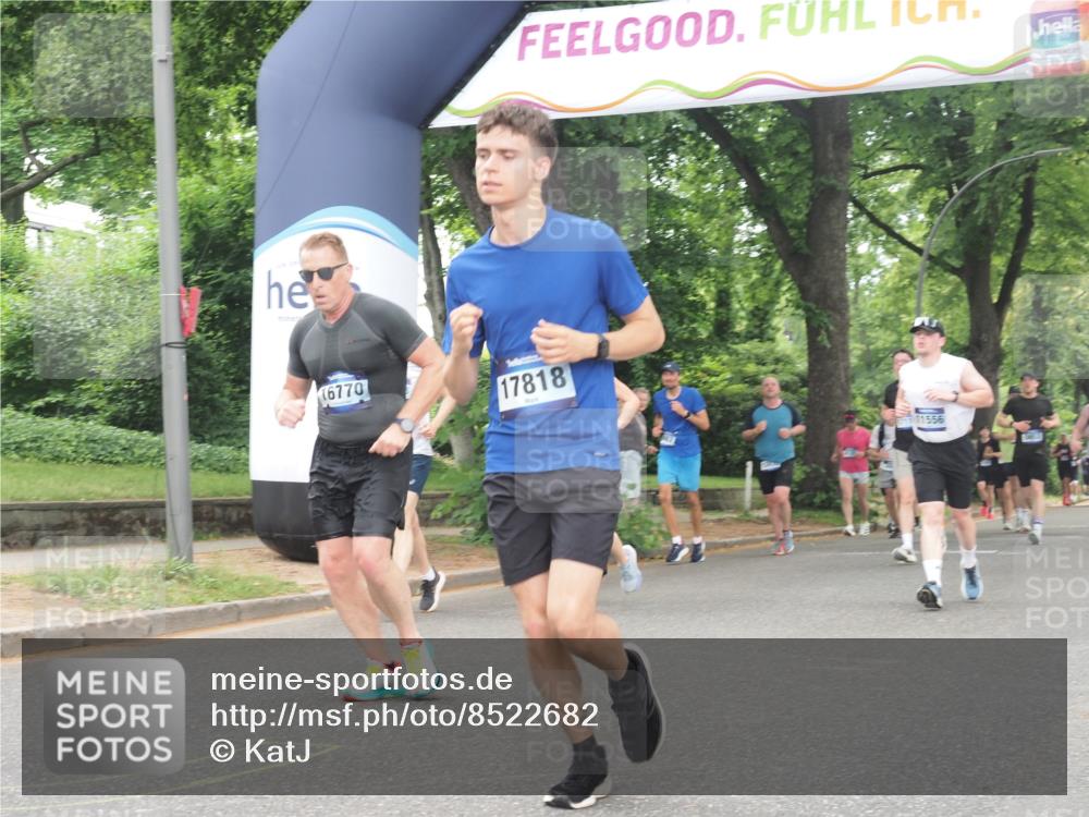 29.06.2025 - hella hamburg halbmarathon KatJ http://msf.ph/oto/8522682 29.06.2025 10:50:53 Zwischen KM18-KM19 1531, 4945 meine-sportfotos.de