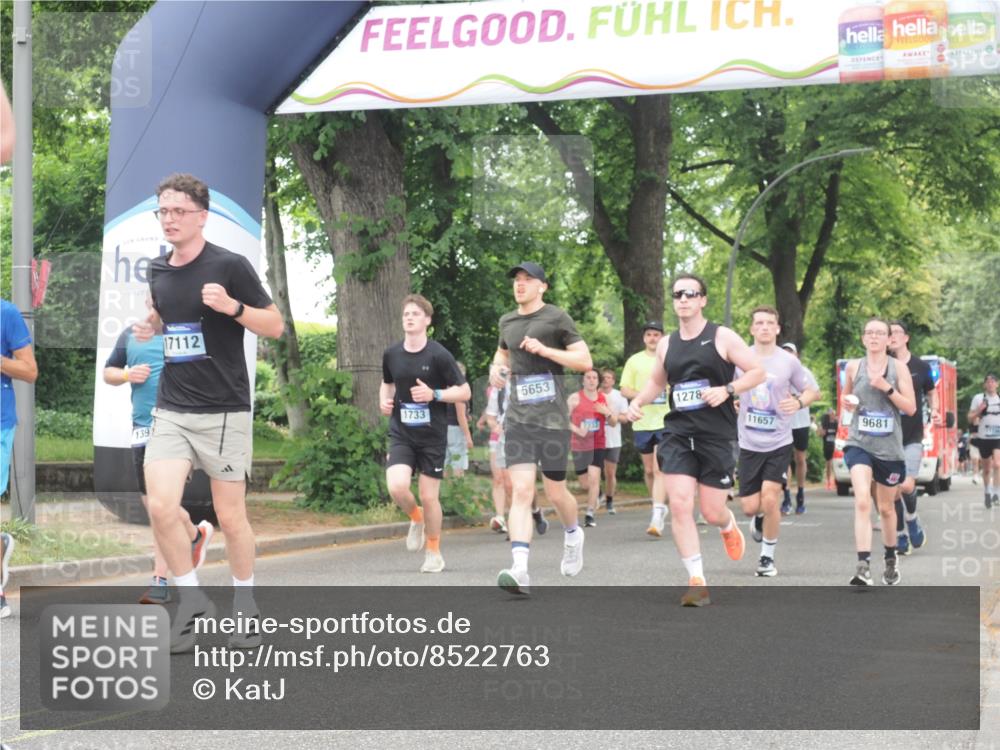 29.06.2025 - hella hamburg halbmarathon KatJ http://msf.ph/oto/8522763 29.06.2025 10:50:57 Zwischen KM18-KM19 1212, 1531, 1733, 2463, 5653 meine-sportfotos.de