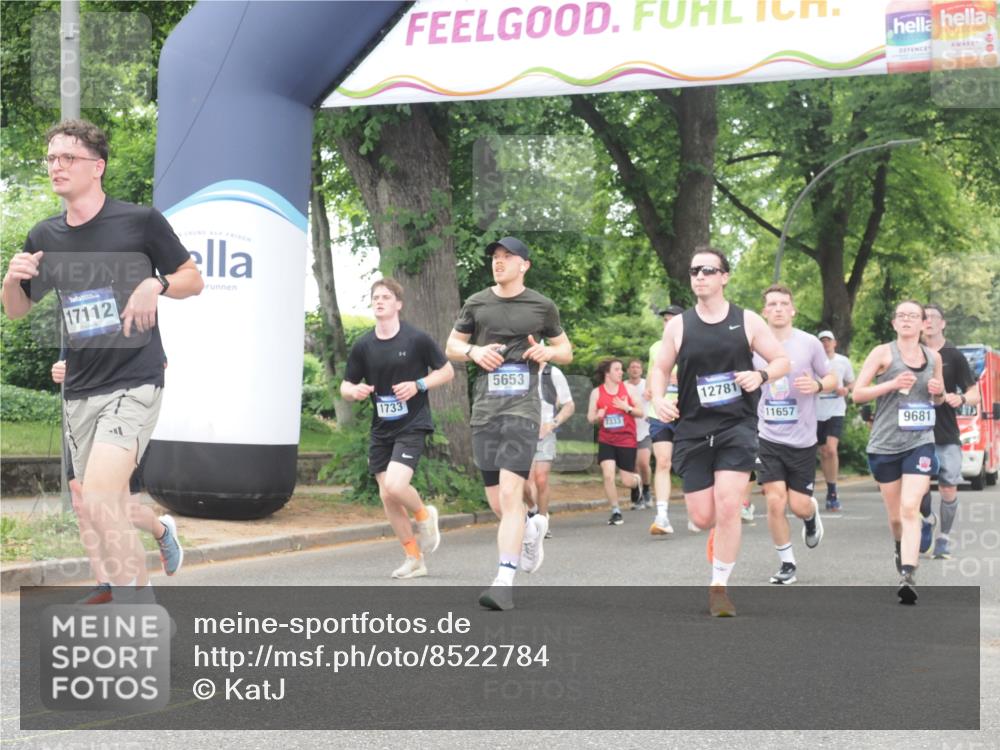 29.06.2025 - hella hamburg halbmarathon KatJ http://msf.ph/oto/8522784 29.06.2025 10:50:57 Zwischen KM18-KM19 1212, 1531, 1733, 2463, 5653 meine-sportfotos.de