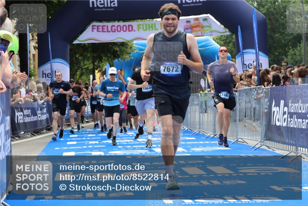 29.06.2025 - hella hamburg halbmarathon Strokosch-Dieckow http://msf.ph/oto/8522814 29.06.2025 11:24:52 Ziel 1269, 1773, 4697, 6030, 6576, 6977, 7672, 8537, 9259, 9576, 10550, 10649, 12278, 12384, 12470, 14024, 15086, 15757, 16586, 16600, 16673, 16833, 17496, 18060, 18210 meine-sportfotos.de