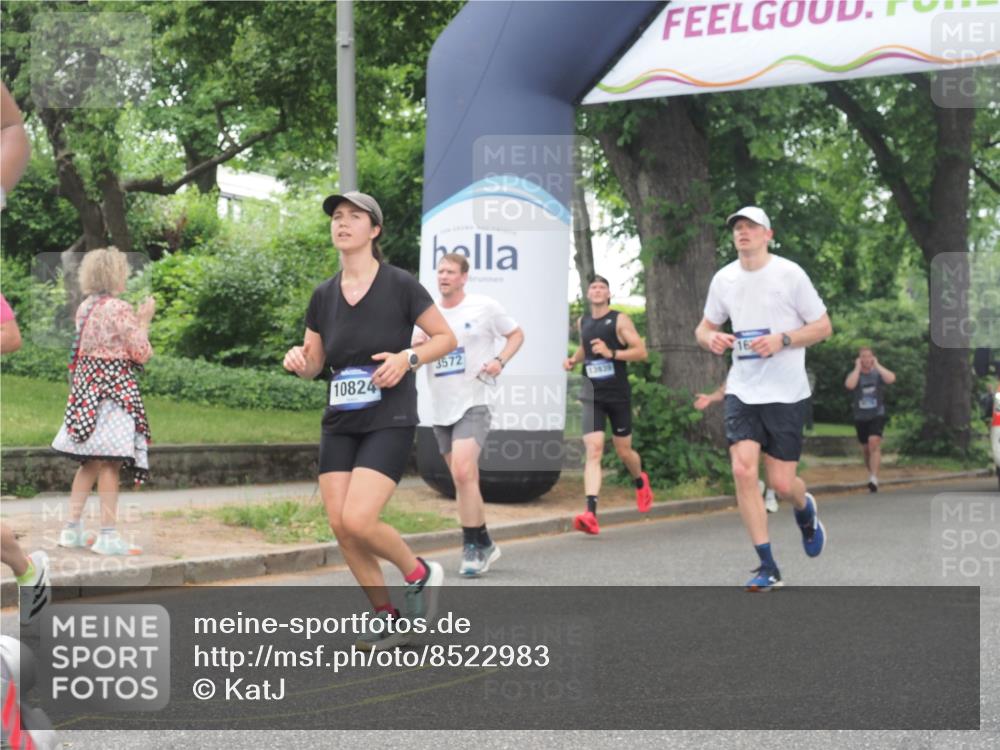 29.06.2025 - hella hamburg halbmarathon KatJ http://msf.ph/oto/8522983 29.06.2025 10:51:02 Zwischen KM18-KM19 1212, 1733, 1851, 2463, 3572, 4120, 4985, 5653, 7333 meine-sportfotos.de