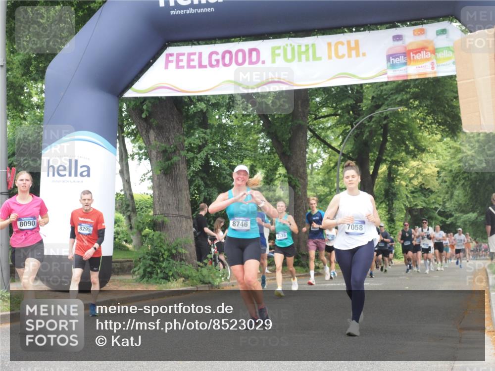 29.06.2025 - hella hamburg halbmarathon KatJ http://msf.ph/oto/8523029 29.06.2025 11:00:42 Zwischen KM18-KM19 1007, 1575, 3138, 4478, 7058, 7442, 7897, 8090, 8295 meine-sportfotos.de