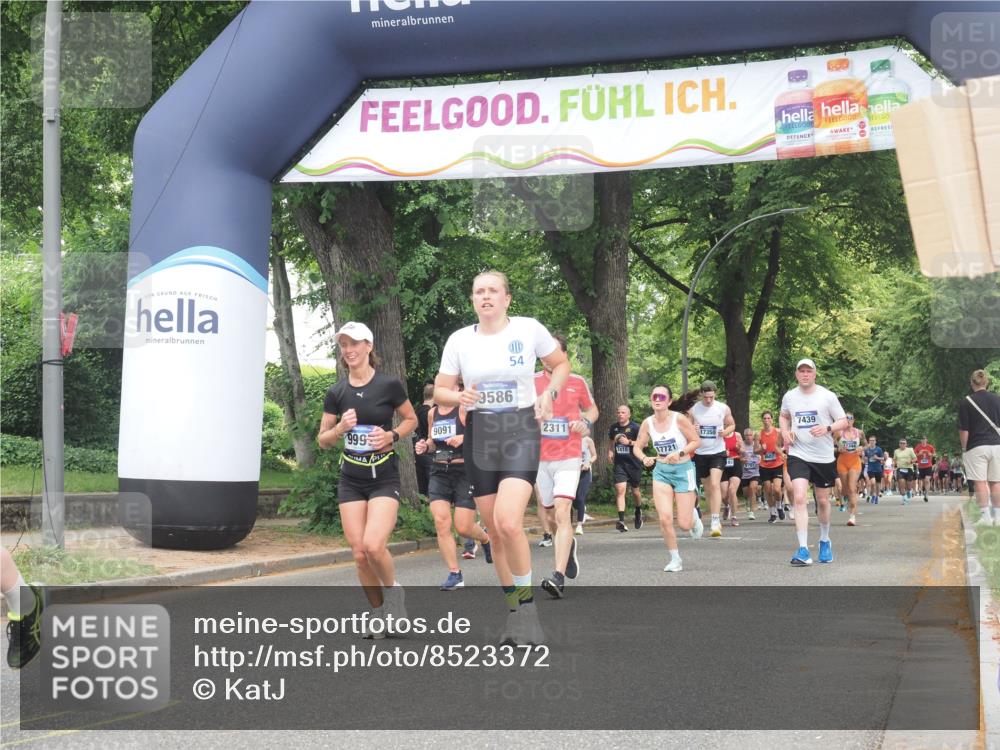 29.06.2025 - hella hamburg halbmarathon KatJ http://msf.ph/oto/8523372 29.06.2025 11:00:51 Zwischen KM18-KM19 1795, 2311, 5807, 6786, 8409, 8746 meine-sportfotos.de
