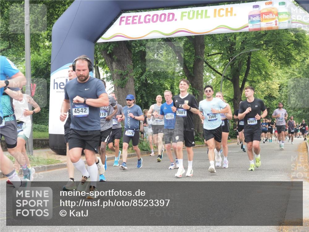 29.06.2025 - hella hamburg halbmarathon KatJ http://msf.ph/oto/8523397 29.06.2025 10:51:25 Zwischen KM18-KM19 1194, 1702, 1992, 2298, 2782, 2979, 4542, 6585, 6907, 6908, 7081, 8520, 8561 meine-sportfotos.de