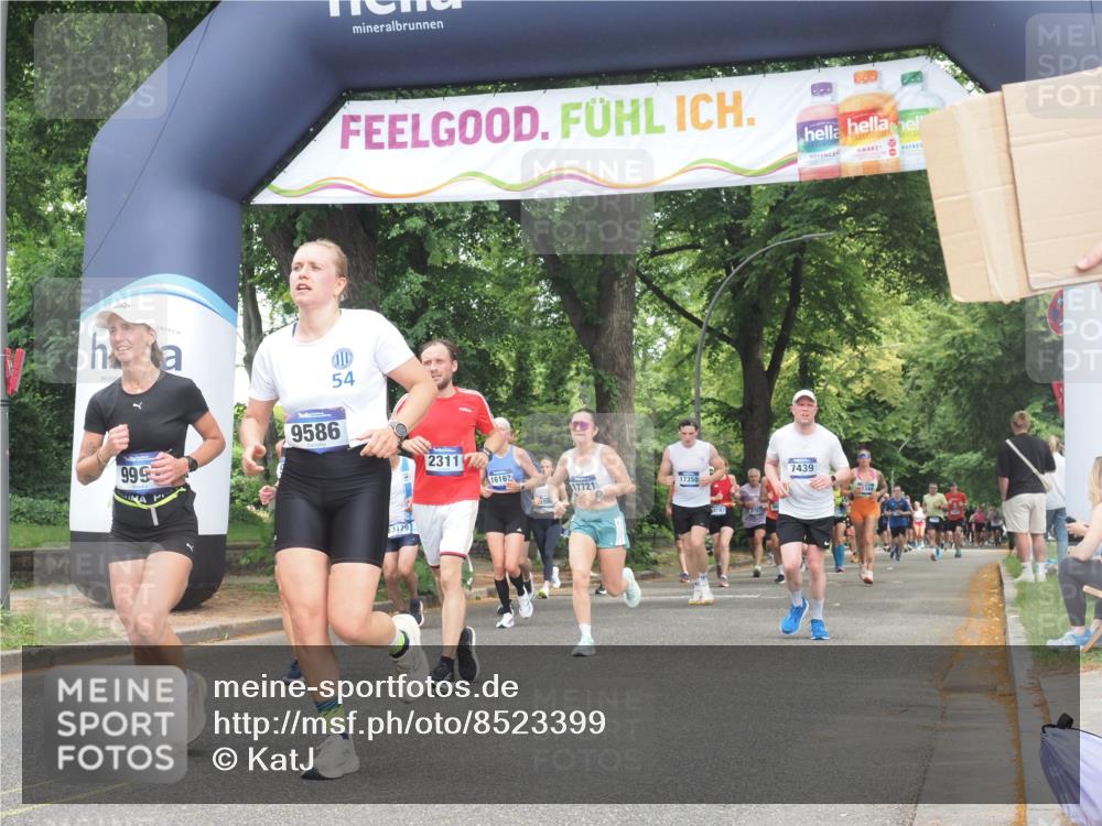 29.06.2025 - hella hamburg halbmarathon KatJ http://msf.ph/oto/8523399 29.06.2025 11:00:52 Zwischen KM18-KM19 1795, 2311, 2912, 5807, 6786, 7439, 8409 meine-sportfotos.de