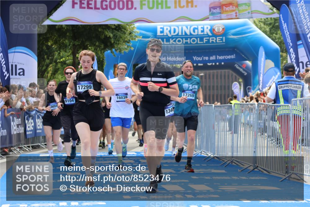 29.06.2025 - hella hamburg halbmarathon Strokosch-Dieckow http://msf.ph/oto/8523476 29.06.2025 11:25:58 Ziel 1048, 2271, 3363, 7370, 8892, 8920, 9104, 9327, 10050, 10966, 12442, 13460, 16038, 17269, 17299, 18409, 18976 meine-sportfotos.de