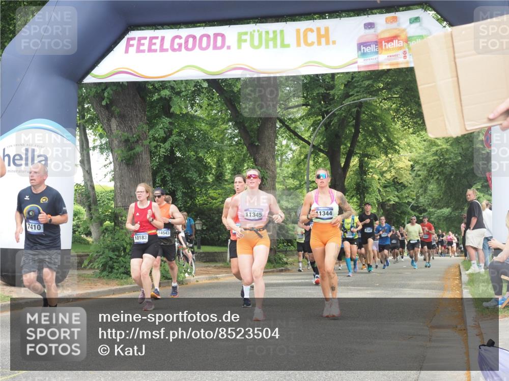 29.06.2025 - hella hamburg halbmarathon KatJ http://msf.ph/oto/8523504 29.06.2025 11:00:56 Zwischen KM18-KM19 1795, 2311, 2912, 5807, 5986, 7410, 7439, 8607 meine-sportfotos.de