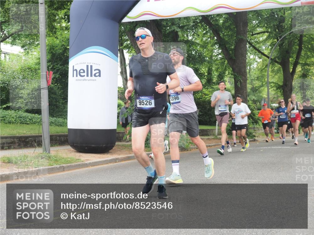29.06.2025 - hella hamburg halbmarathon KatJ http://msf.ph/oto/8523546 29.06.2025 10:51:30 Zwischen KM18-KM19 1702, 1992, 2298, 2782, 2979, 4542, 5396, 6585, 6907, 6908, 7042, 7081, 8520 meine-sportfotos.de
