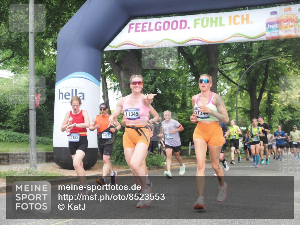 29.06.2025 - hella hamburg halbmarathon KatJ http://msf.ph/oto/8523553 29.06.2025 11:00:57 Zwischen KM18-KM19 2311, 2912, 5986, 7410, 7439, 8607, 8707 meine-sportfotos.de