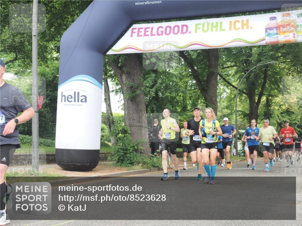 29.06.2025 - hella hamburg halbmarathon KatJ http://msf.ph/oto/8523628 29.06.2025 11:01:00 Zwischen KM18-KM19 2347, 2912, 5986, 7410, 7439, 8607, 8707 meine-sportfotos.de
