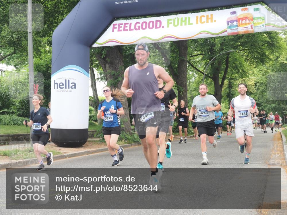29.06.2025 - hella hamburg halbmarathon KatJ http://msf.ph/oto/8523644 29.06.2025 10:51:34 Zwischen KM18-KM19 1863, 3039, 3182, 3248, 5396, 7042 meine-sportfotos.de