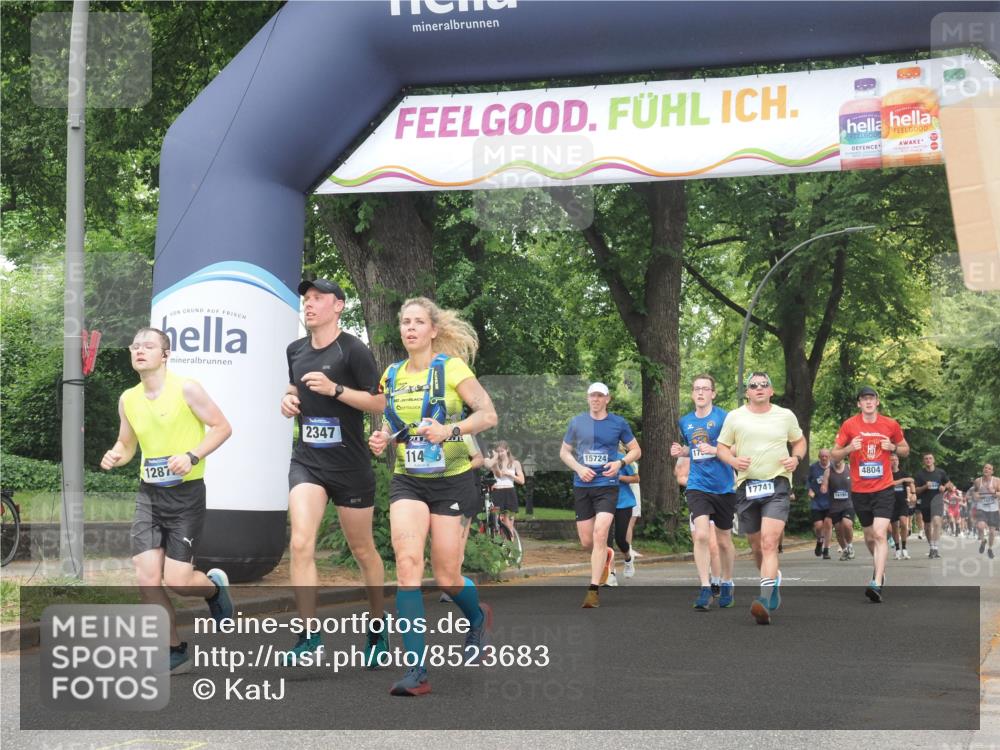 29.06.2025 - hella hamburg halbmarathon KatJ http://msf.ph/oto/8523683 29.06.2025 11:01:02 Zwischen KM18-KM19 2347, 5986, 7410, 8607, 8707 meine-sportfotos.de