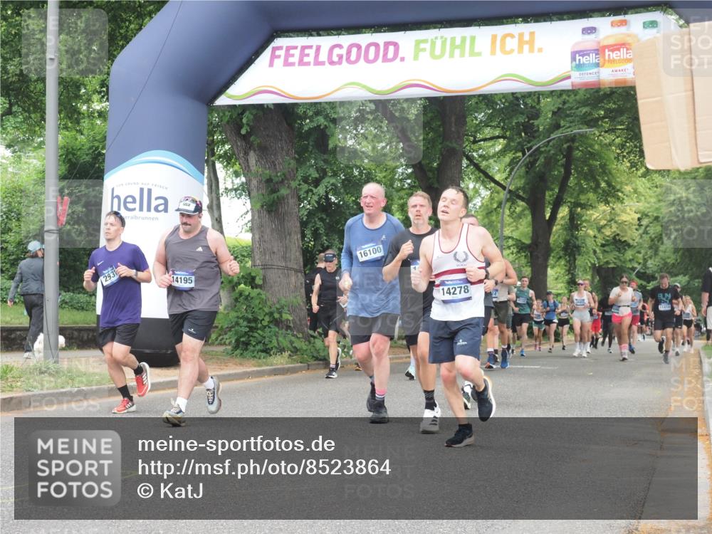 29.06.2025 - hella hamburg halbmarathon KatJ http://msf.ph/oto/8523864 29.06.2025 11:01:09 Zwischen KM18-KM19 1993, 2931, 4804, 7924, 8049 meine-sportfotos.de