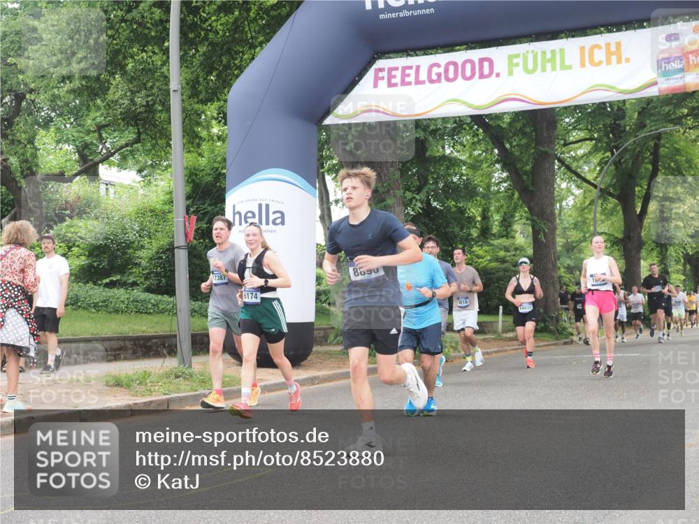 29.06.2025 - hella hamburg halbmarathon KatJ http://msf.ph/oto/8523880 29.06.2025 10:51:40 Zwischen KM18-KM19 1842, 1863, 3039, 3182, 3248, 6100, 6174 meine-sportfotos.de
