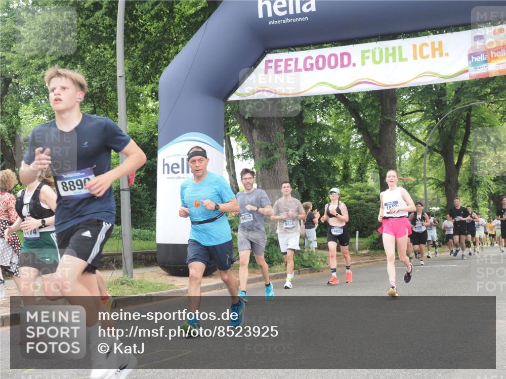 29.06.2025 - hella hamburg halbmarathon KatJ http://msf.ph/oto/8523925 29.06.2025 10:51:41 Zwischen KM18-KM19 1842, 3039, 3182, 3248, 6100, 6174 meine-sportfotos.de