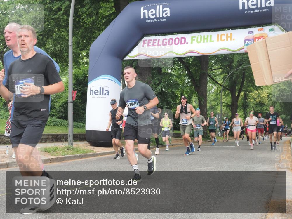 29.06.2025 - hella hamburg halbmarathon KatJ http://msf.ph/oto/8523930 29.06.2025 11:01:11 Zwischen KM18-KM19 1602, 1993, 2931, 4804, 7924, 8049 meine-sportfotos.de