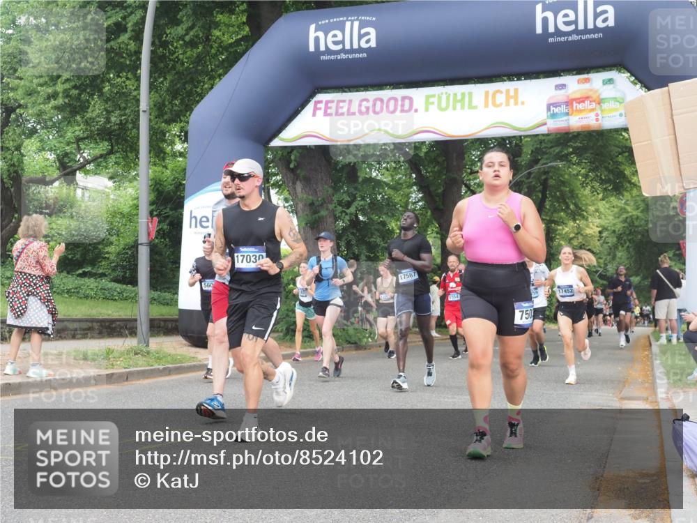 29.06.2025 - hella hamburg halbmarathon KatJ http://msf.ph/oto/8524102 29.06.2025 11:01:17 Zwischen KM18-KM19 1602, 3687, 6024, 7187, 7503, 8558 meine-sportfotos.de