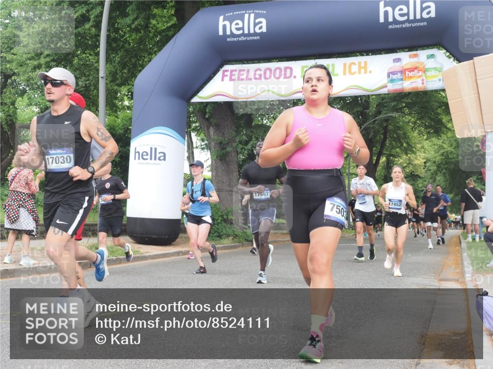 29.06.2025 - hella hamburg halbmarathon KatJ http://msf.ph/oto/8524111 29.06.2025 11:01:18 Zwischen KM18-KM19 1554, 1602, 3687, 5608, 6024, 7187, 7503, 8558 meine-sportfotos.de