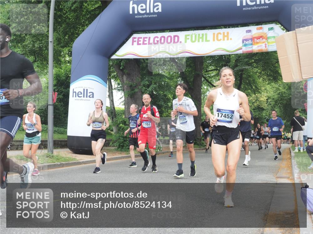 29.06.2025 - hella hamburg halbmarathon KatJ http://msf.ph/oto/8524134 29.06.2025 11:01:19 Zwischen KM18-KM19 1554, 1602, 3687, 5608, 6024, 7187, 7503, 8558 meine-sportfotos.de