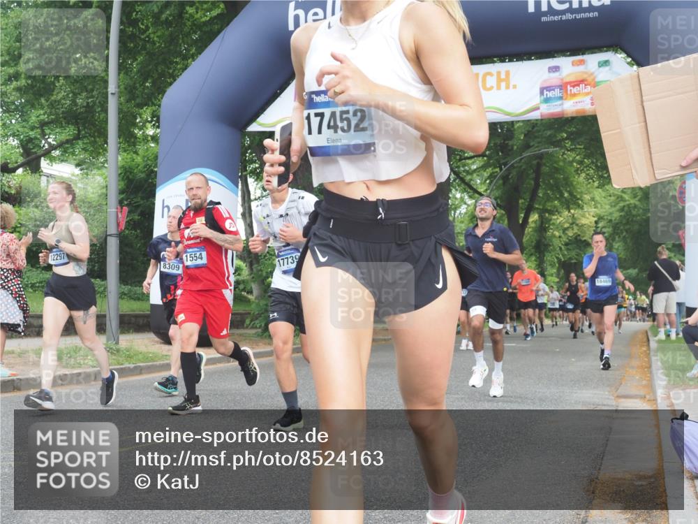 29.06.2025 - hella hamburg halbmarathon KatJ http://msf.ph/oto/8524163 29.06.2025 11:01:20 Zwischen KM18-KM19 1554, 3687, 5608, 6024, 7187, 7503, 8309, 8558 meine-sportfotos.de
