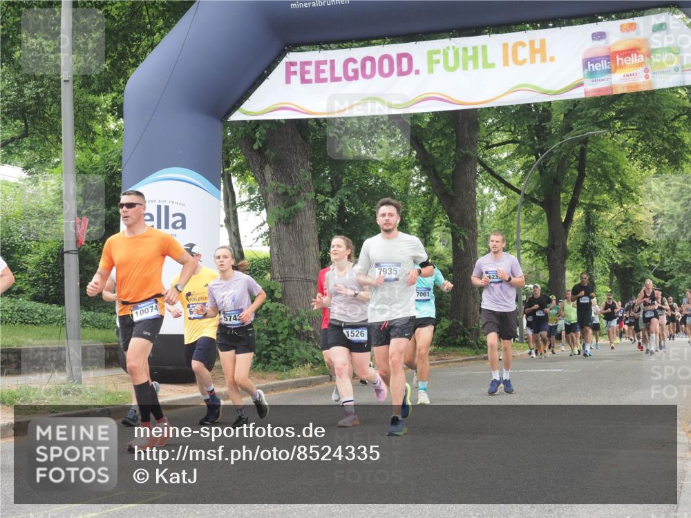 29.06.2025 - hella hamburg halbmarathon KatJ http://msf.ph/oto/8524335 29.06.2025 10:51:56 Zwischen KM18-KM19 1526, 2936, 4146, 5742, 0000, 6462, 7935 meine-sportfotos.de