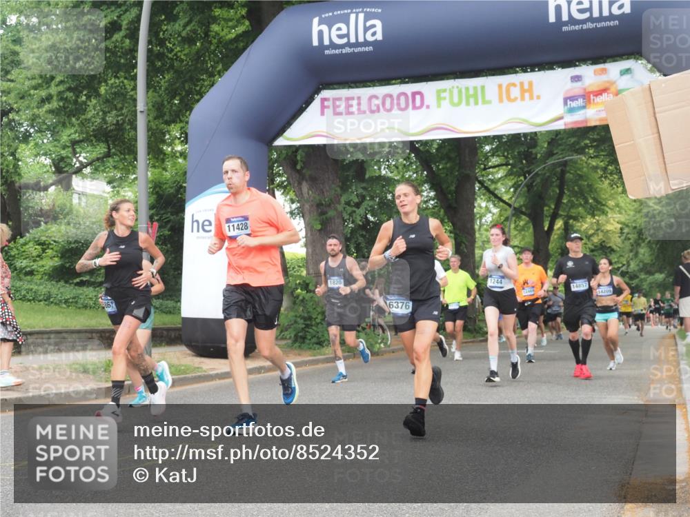 29.06.2025 - hella hamburg halbmarathon KatJ http://msf.ph/oto/8524352 29.06.2025 11:01:26 Zwischen KM18-KM19 1244, 1554, 1820, 5608, 8309 meine-sportfotos.de
