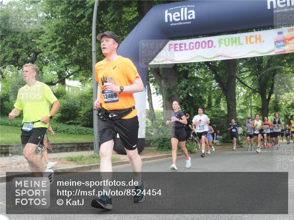 29.06.2025 - hella hamburg halbmarathon KatJ http://msf.ph/oto/8524454 29.06.2025 11:01:30 Zwischen KM18-KM19 1244, 1820 meine-sportfotos.de